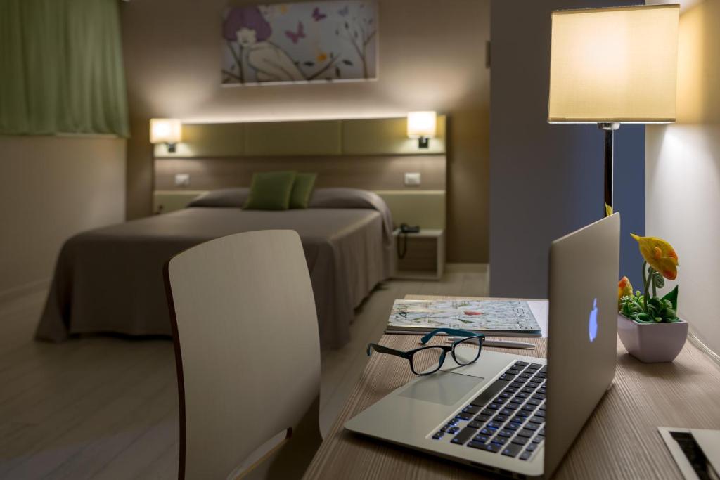 Hotel Cristina — photo 4