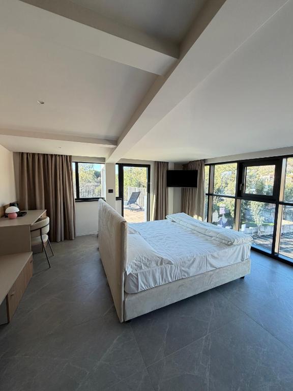 Lamal Hotel Napoli — photo 1