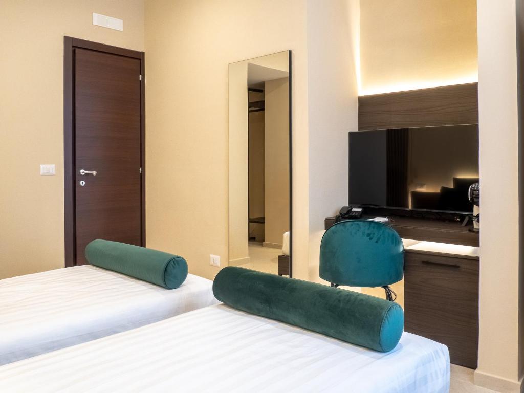 N42 Hotel — photo 5