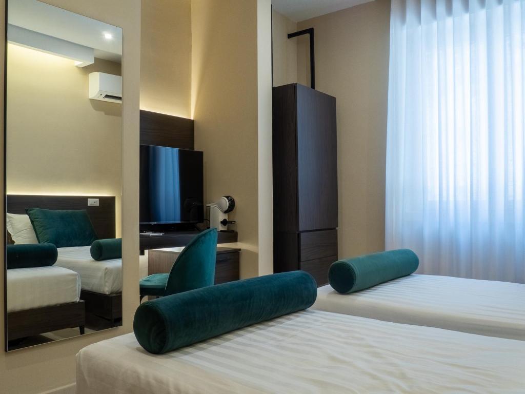 N42 Hotel — photo 6