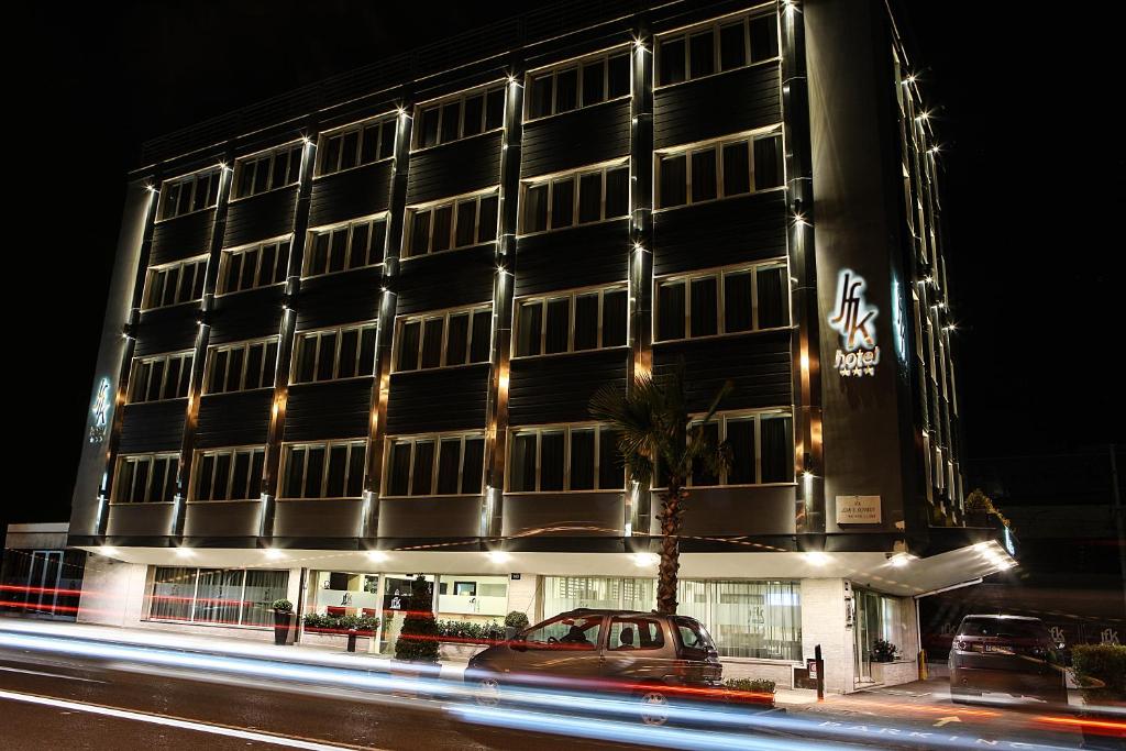 Best Western JFK Hotel — photo 10