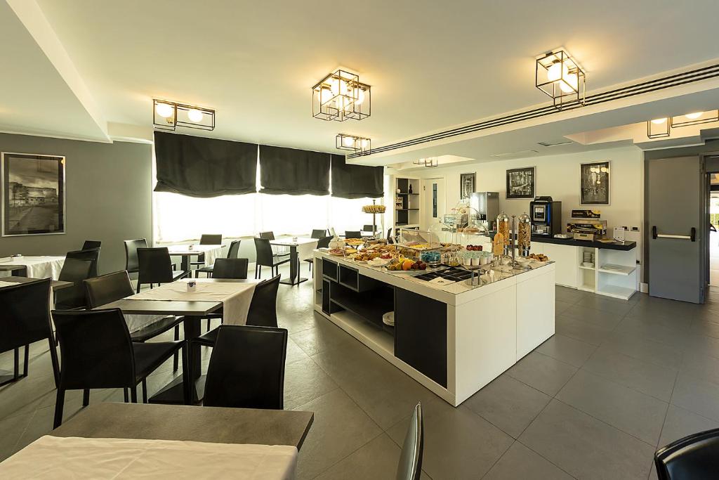 Best Western JFK Hotel — photo 6